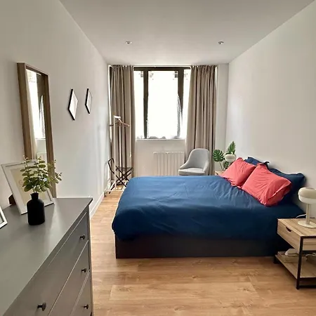 Moret 6 Personnes Apartment Paris